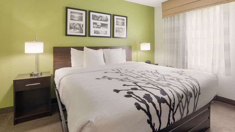 <b>Sleep Inn Tanglewood Suite</b>. Images powered by <a href="https://iceportal.shijigroup.com/" title="IcePortal" target="_blank">IcePortal</a>.