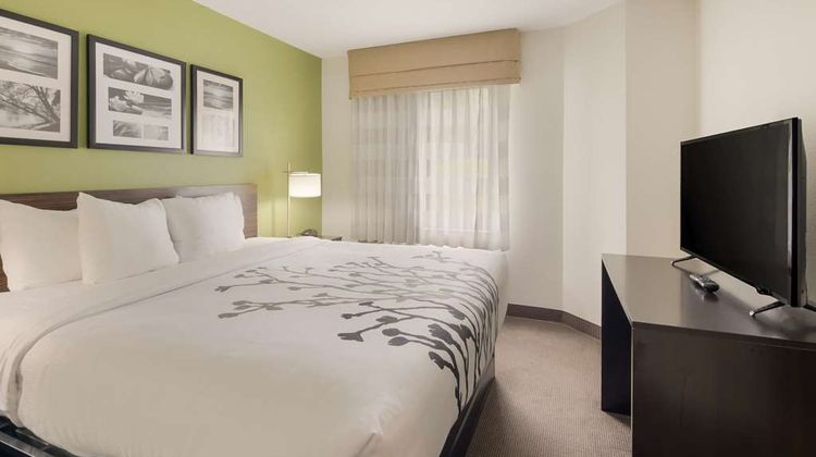 Sleep Inn Tanglewood Suite