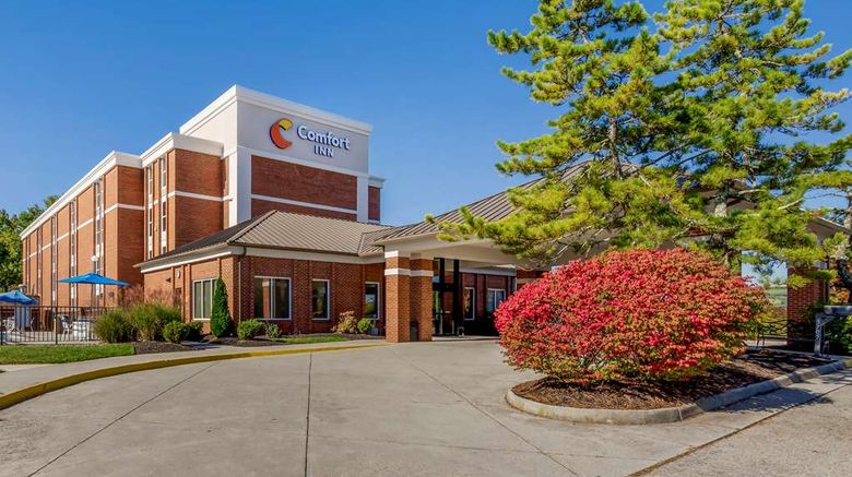 <b>Comfort Inn Blacksburg Exterior</b>. Images powered by <a href="https://iceportal.shijigroup.com/" title="IcePortal" target="_blank">IcePortal</a>.