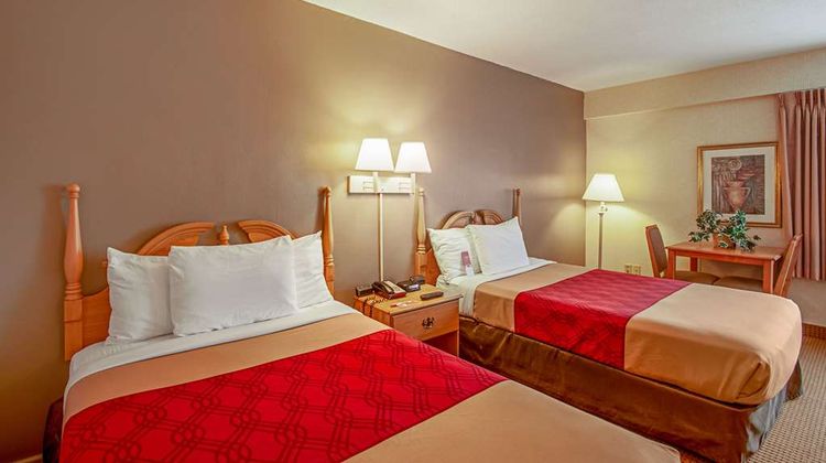 Econo Lodge Room