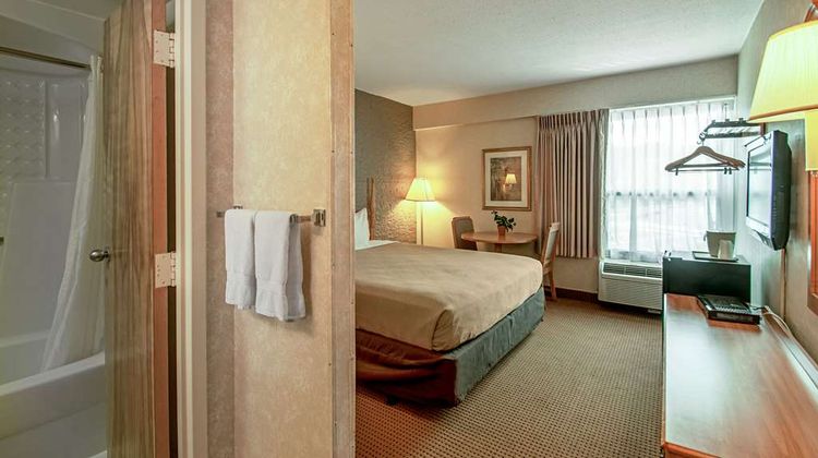 Econo Lodge Room