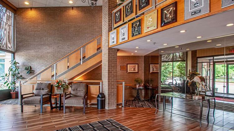 Econo Lodge Lobby