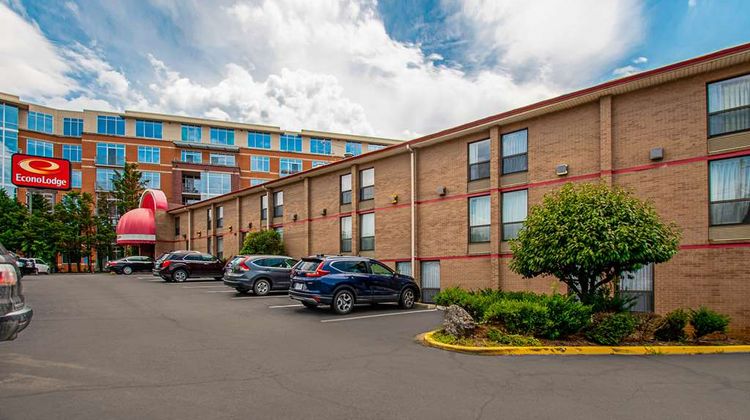 Econo Lodge Exterior