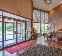 Econo Lodge Lobby