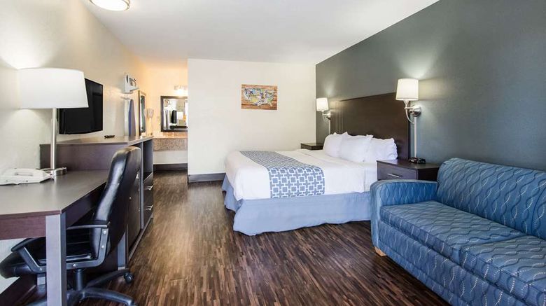 <b>Econo Lodge Room</b>. Images powered by <a href="https://iceportal.shijigroup.com/" title="IcePortal" target="_blank">IcePortal</a>.