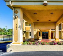 Econo Lodge Christiansburg-Blacksburg I-81 Exterior
