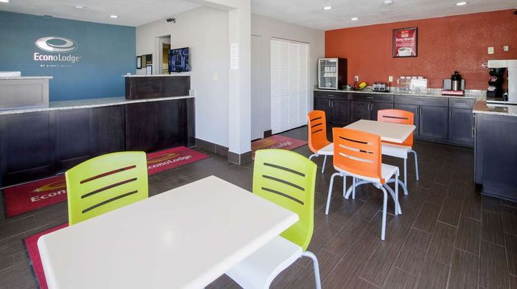 Econo Lodge Airport Restaurant
