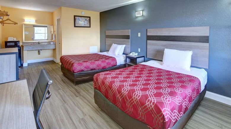 <b>Econo Lodge at Military Circle Room</b>. Images powered by <a href="https://iceportal.shijigroup.com/" title="IcePortal" target="_blank">IcePortal</a>.
