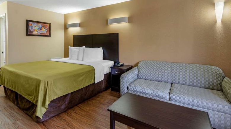 <b>Econo Lodge Civic Center Room</b>. Images powered by <a href="https://iceportal.shijigroup.com/" title="IcePortal" target="_blank">IcePortal</a>.