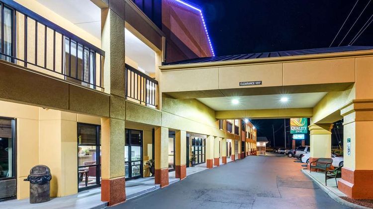 Quality Inn of Tanglewood Exterior