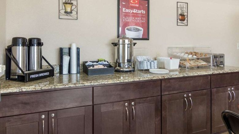 <b>Econo Lodge Town Center Restaurant</b>. Images powered by <a href="https://iceportal.shijigroup.com/" title="IcePortal" target="_blank">IcePortal</a>.