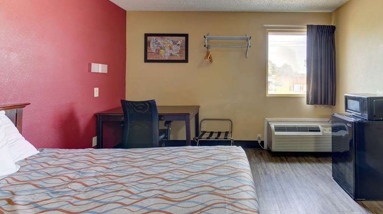 <b>Econo Lodge Town Center Room</b>. Images powered by <a href="https://iceportal.shijigroup.com/" title="IcePortal" target="_blank">IcePortal</a>.