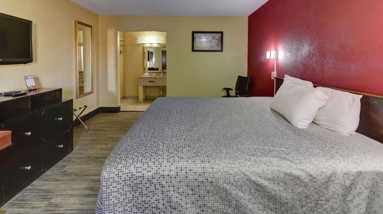 <b>Econo Lodge Town Center Room</b>. Images powered by <a href="https://iceportal.shijigroup.com/" title="IcePortal" target="_blank">IcePortal</a>.