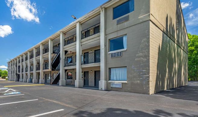 Econo Lodge Exterior