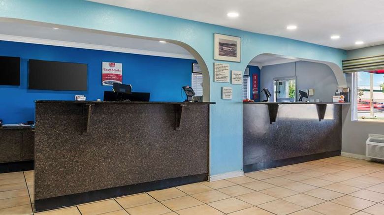 <b>Econo Lodge Lobby</b>. Images powered by <a href="https://iceportal.shijigroup.com/" title="IcePortal" target="_blank">IcePortal</a>.