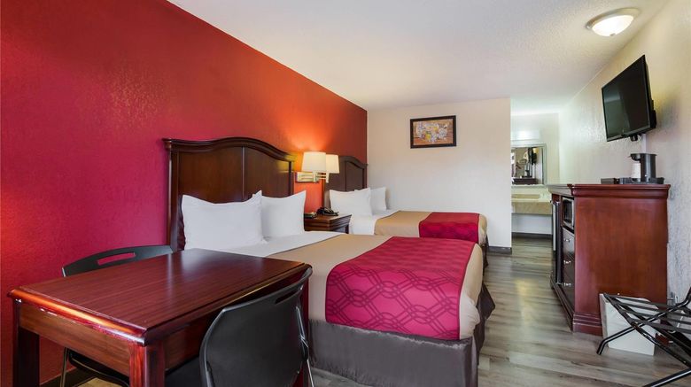 <b>Econo Lodge Williamsburg Historic Area Room</b>. Images powered by <a href="https://iceportal.shijigroup.com/" title="IcePortal" target="_blank">IcePortal</a>.