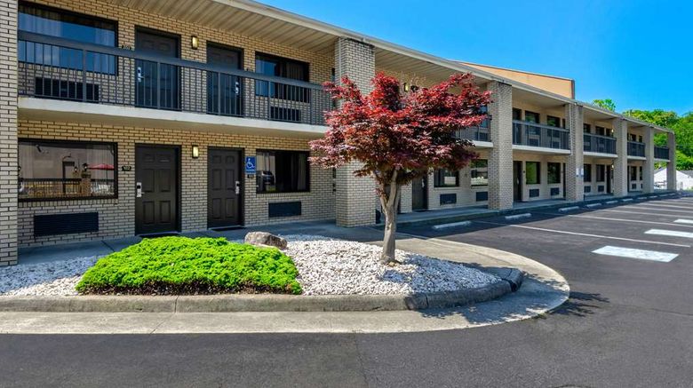 <b>Quality Inn Salem Exterior</b>. Images powered by <a href="https://iceportal.shijigroup.com/" title="IcePortal" target="_blank">IcePortal</a>.