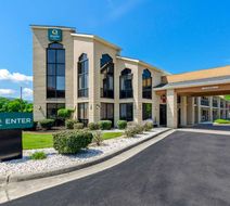 Quality Inn Salem Exterior