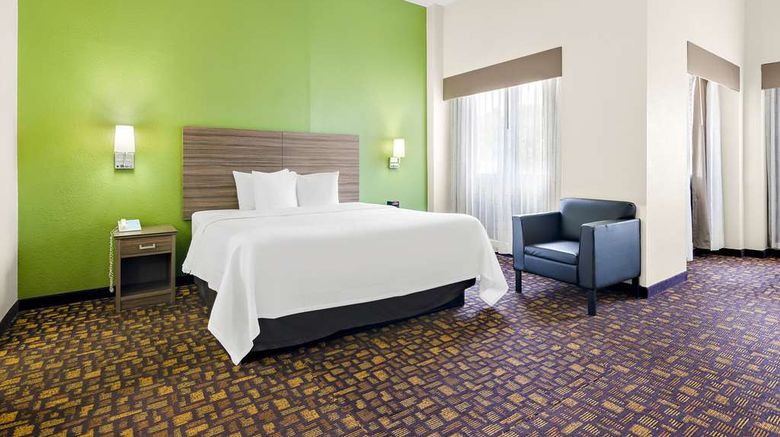 <b>Quality Inn Salem Suite</b>. Images powered by <a href="https://iceportal.shijigroup.com/" title="IcePortal" target="_blank">IcePortal</a>.