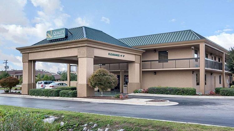 Quality Inn & Suites Franklin Exterior