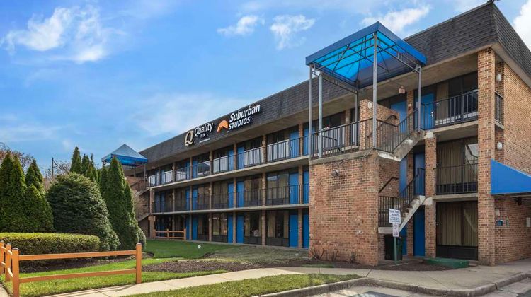 Quality Inn Tysons Corner Exterior
