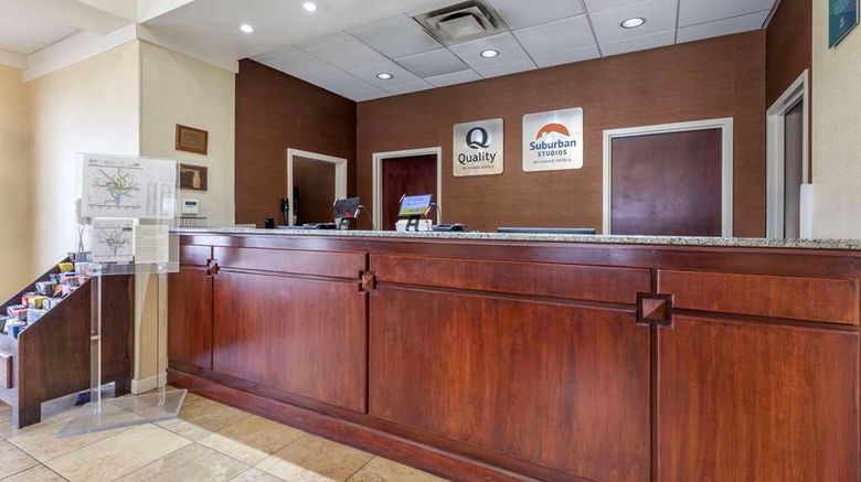 <b>Quality Inn Tysons Corner Lobby</b>. Images powered by <a href="https://iceportal.shijigroup.com/" title="IcePortal" target="_blank">IcePortal</a>.