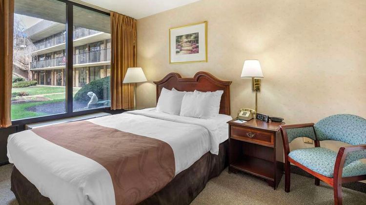 Quality Inn Tysons Corner Room
