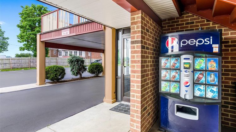Econo Lodge Glade Spring Other