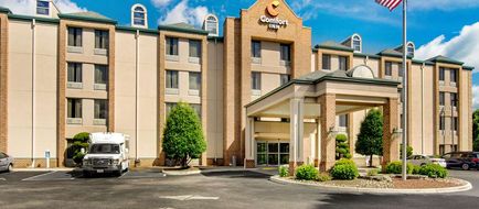 Comfort Inn Airport Exterior