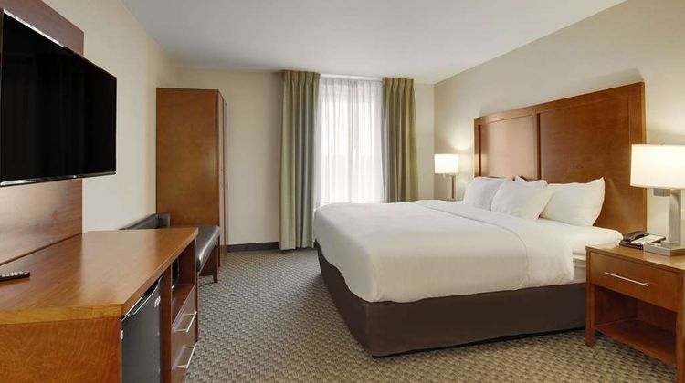 Comfort Inn Airport Suite
