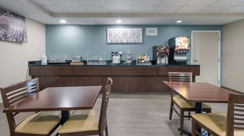 <b>Sleep Inn & Suites Restaurant</b>. Images powered by <a href="https://iceportal.shijigroup.com/" title="IcePortal" target="_blank">IcePortal</a>.