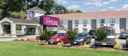 Sleep Inn & Suites Exterior