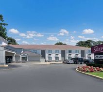 Sleep Inn & Suites Exterior