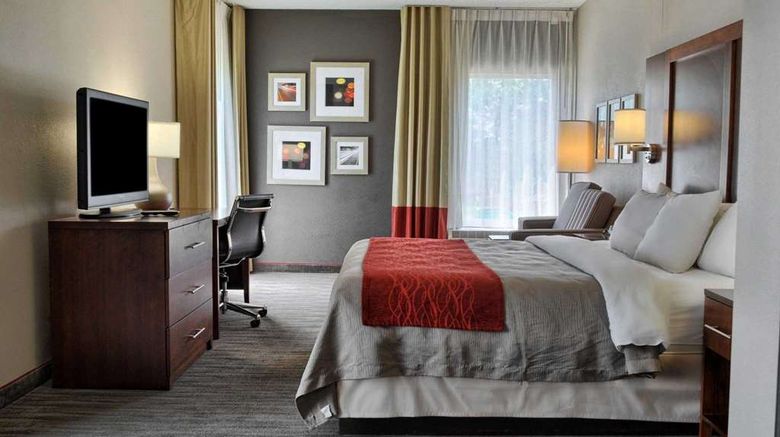 <b>Comfort Inn Room</b>. Images powered by <a href="https://iceportal.shijigroup.com/" title="IcePortal" target="_blank">IcePortal</a>.
