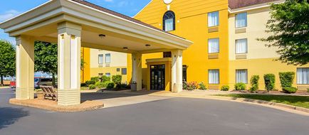Comfort Inn Shenandoah Exterior