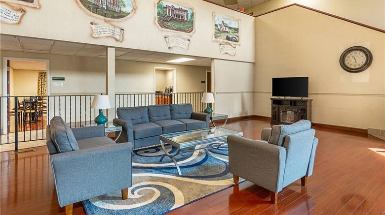 <b>Quality Inn Burkeville Lobby</b>. Images powered by <a href="https://iceportal.shijigroup.com/" title="IcePortal" target="_blank">IcePortal</a>.