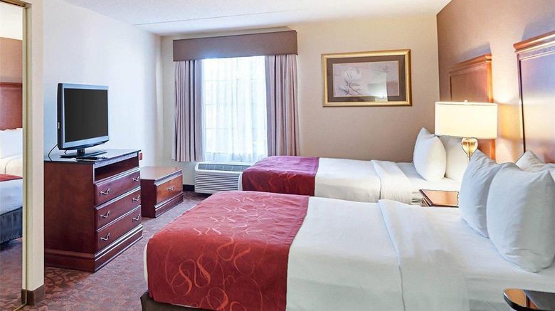 <b>Comfort Suites Dulles Airport Room</b>. Images powered by <a href="https://iceportal.shijigroup.com/" title="IcePortal" target="_blank">IcePortal</a>.