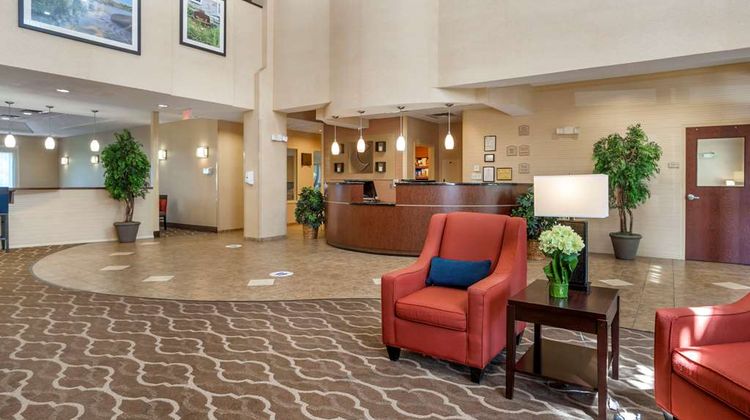 Comfort Suites Lobby