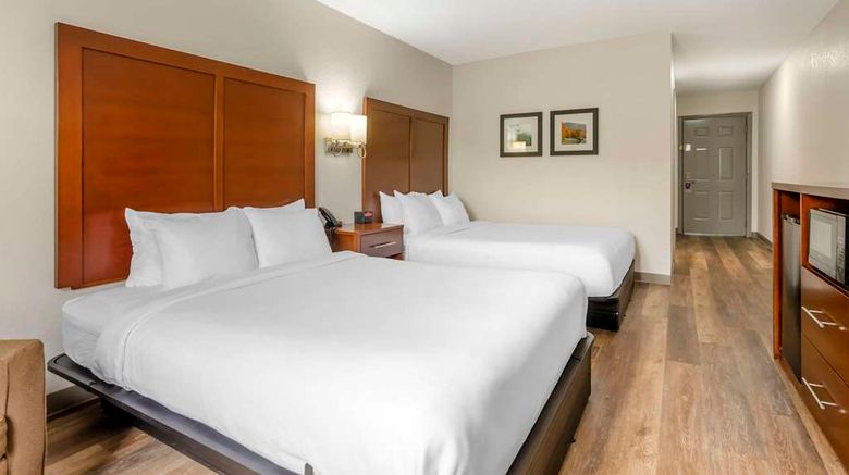 <b>Comfort Inn Room</b>. Images powered by <a href="https://iceportal.shijigroup.com/" title="IcePortal" target="_blank">IcePortal</a>.