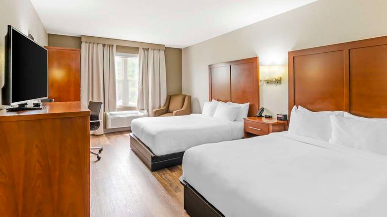 <b>Comfort Inn Room</b>. Images powered by <a href="https://iceportal.shijigroup.com/" title="IcePortal" target="_blank">IcePortal</a>.