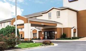 Sleep Inn & Suites