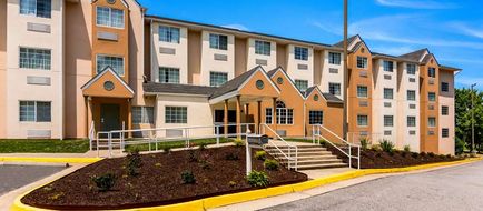 Quality Inn & Suites Exterior