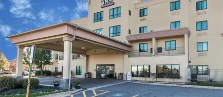 Sleep Inn & Suites Exterior