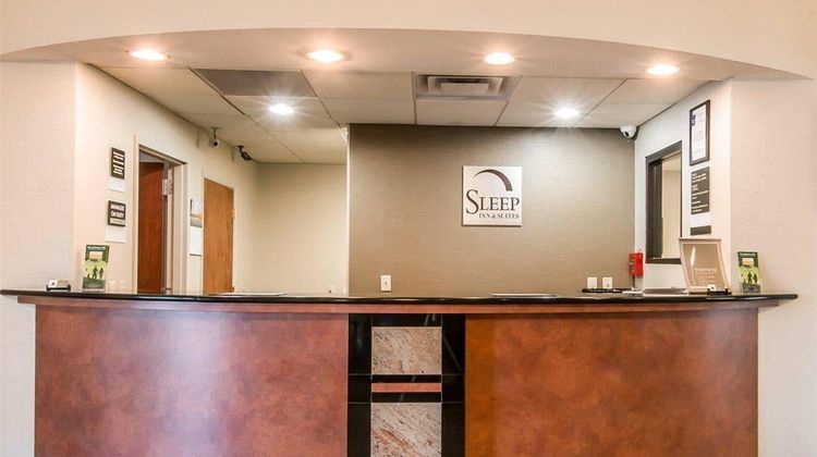 Sleep Inn & Suites Lobby