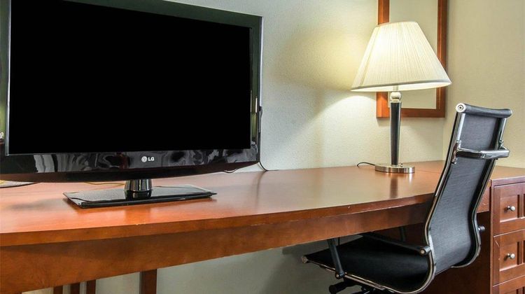 Sleep Inn & Suites Room