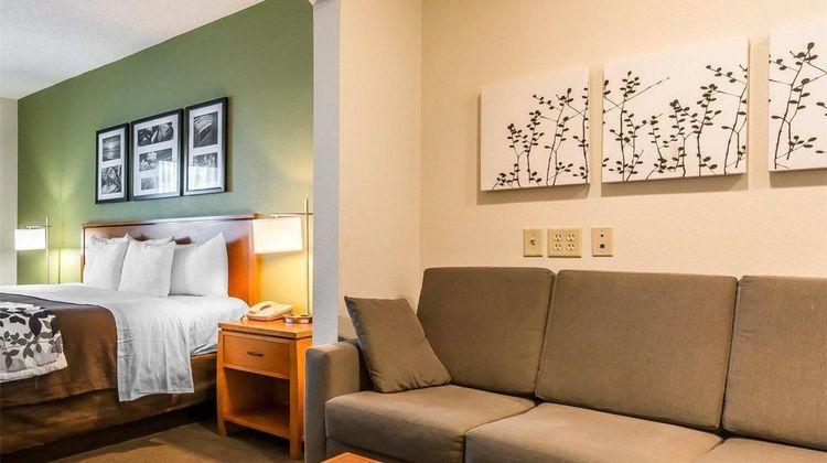 Sleep Inn & Suites Suite