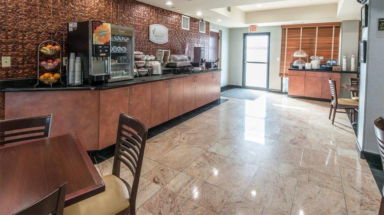 <b>Sleep Inn & Suites Restaurant</b>. Images powered by <a href="https://iceportal.shijigroup.com/" title="IcePortal" target="_blank">IcePortal</a>.