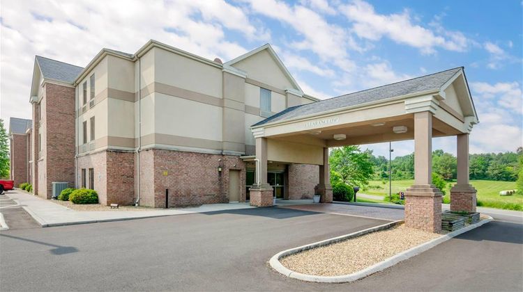 Comfort Inn & Suites Exterior