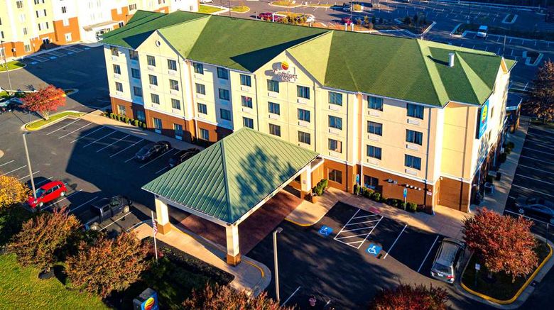 <b>Comfort Inn Exterior</b>. Images powered by <a href="https://iceportal.shijigroup.com/" title="IcePortal" target="_blank">IcePortal</a>.