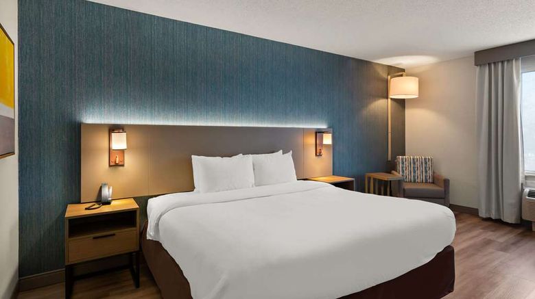 <b>Comfort Inn & Suites Ashland Richmond Room</b>. Images powered by <a href="https://iceportal.shijigroup.com/" title="IcePortal" target="_blank">IcePortal</a>.
